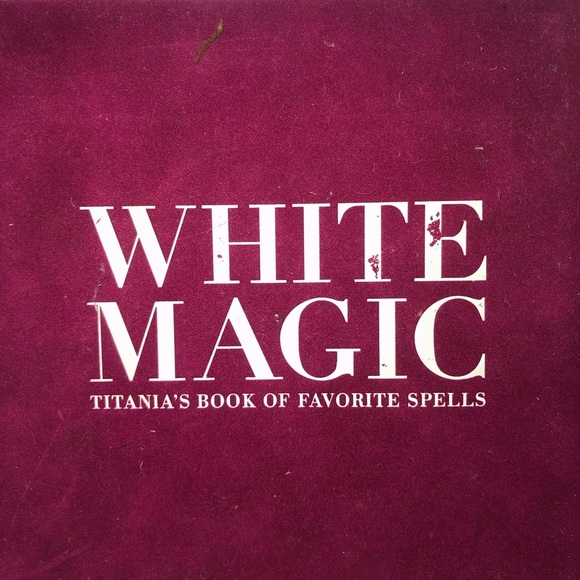 White Magic Book-Titania’s Book of favourite Spells. - Picture 4 of 9